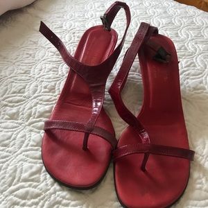 Donald Pilner Red Sandals Size 7.5